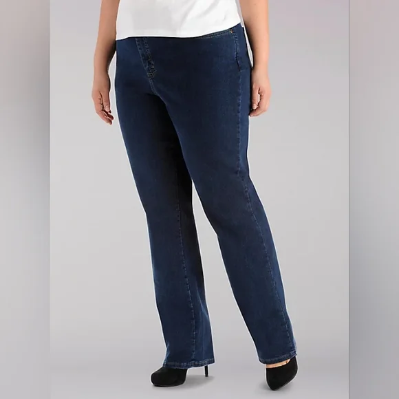 Relaxed Fit Mid Rise Straight Leg Jeans - Picture 3 of 8